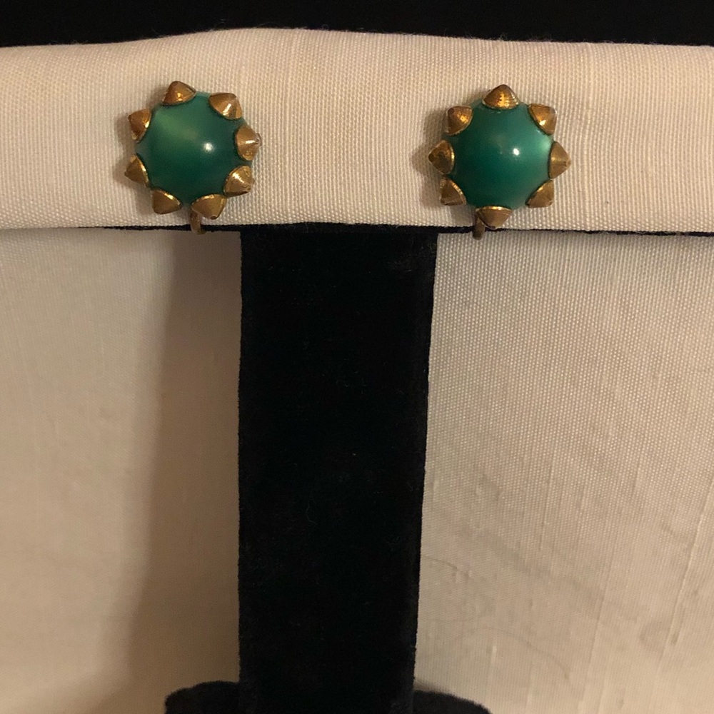 Emerald Green Vintage Earrings